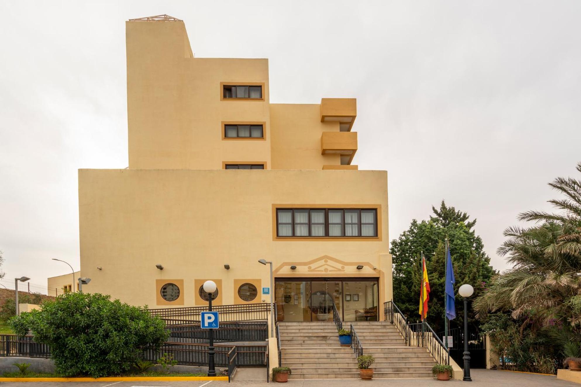 Parador De Melilla Exterior foto