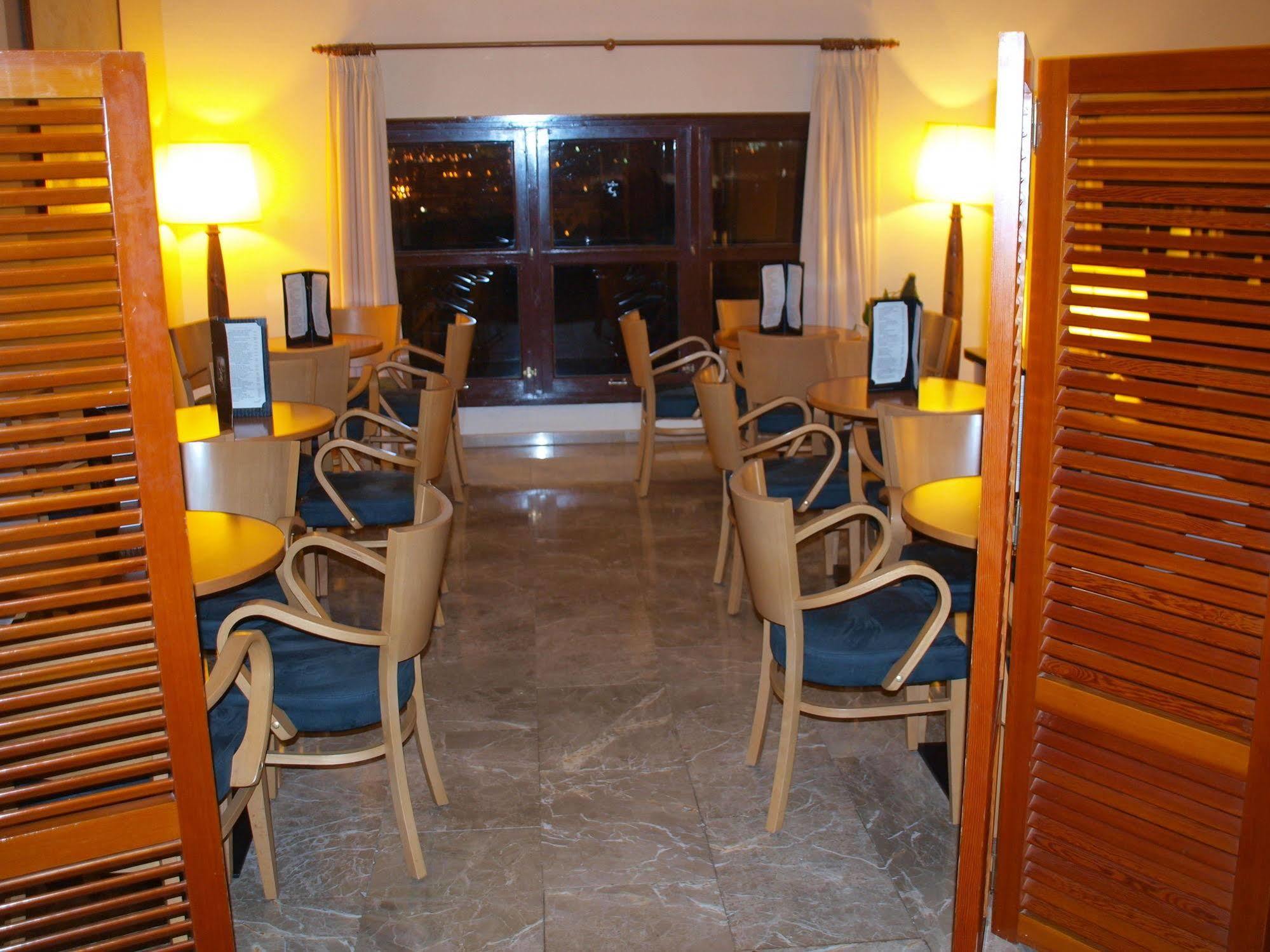 Parador De Melilla Exterior foto